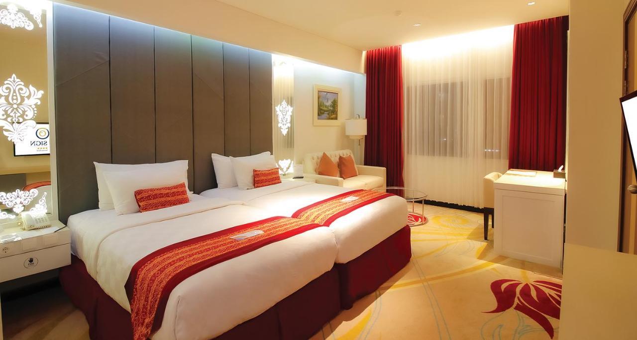 G'Sign Hotel Banjarmasin Банджермасин Екстериор снимка