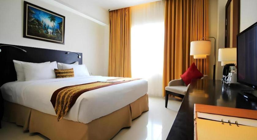 G'Sign Hotel Banjarmasin Банджермасин Екстериор снимка