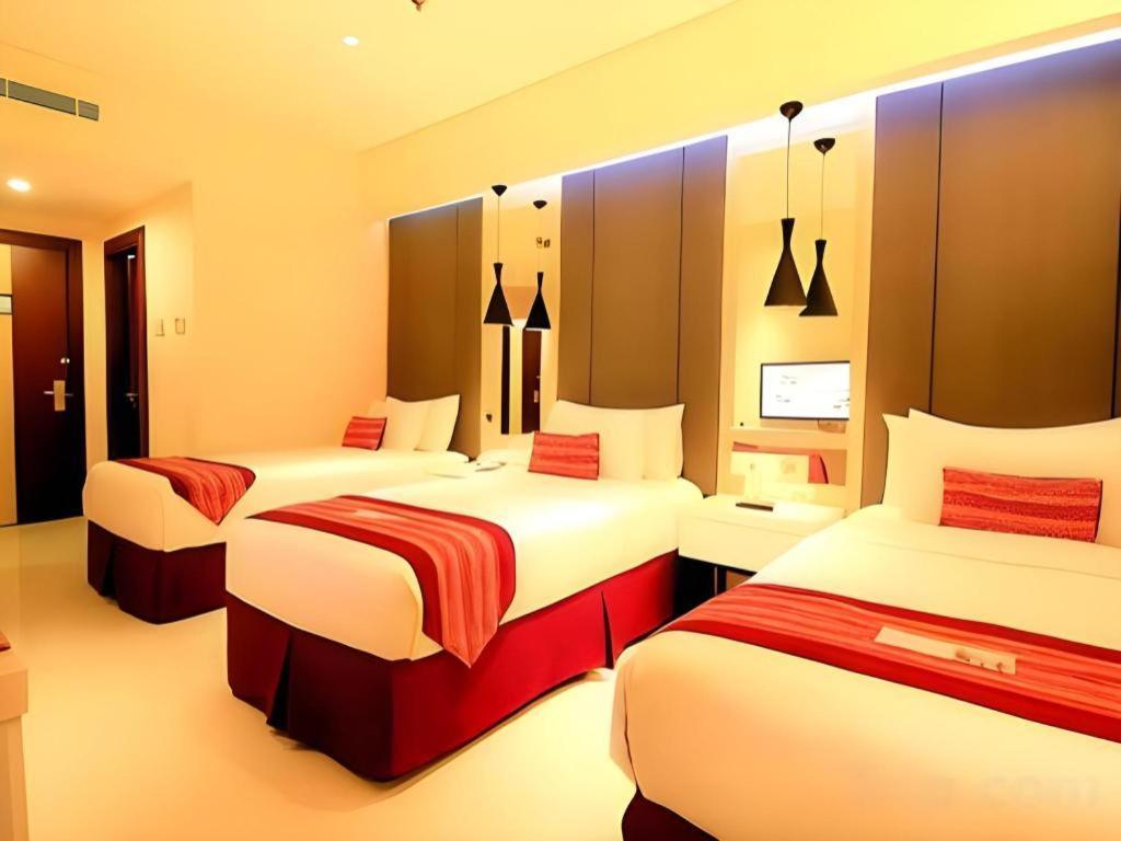 G'Sign Hotel Banjarmasin Банджермасин Екстериор снимка