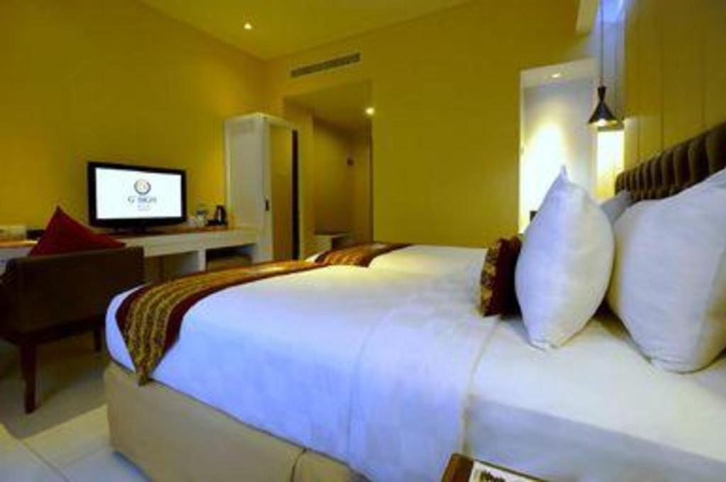 G'Sign Hotel Banjarmasin Банджермасин Екстериор снимка