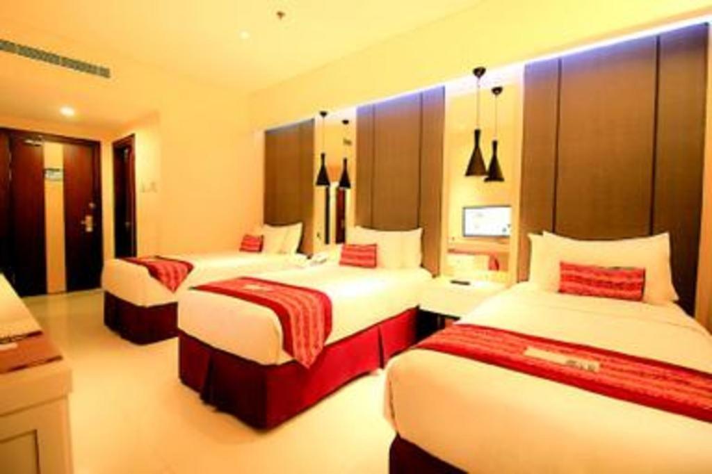 G'Sign Hotel Banjarmasin Банджермасин Екстериор снимка