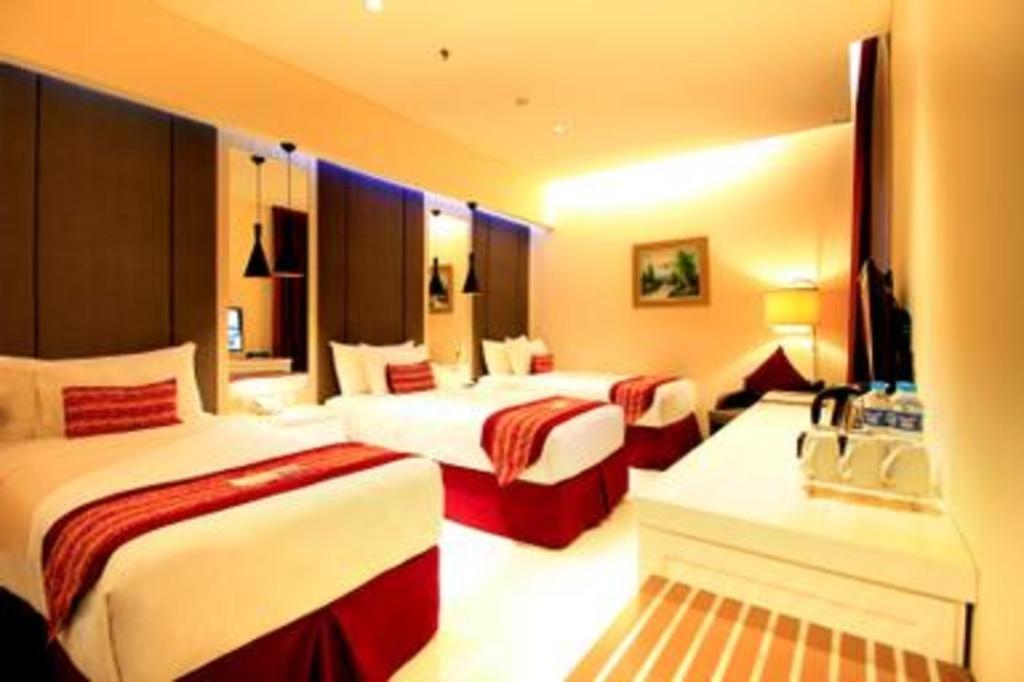 G'Sign Hotel Banjarmasin Банджермасин Екстериор снимка